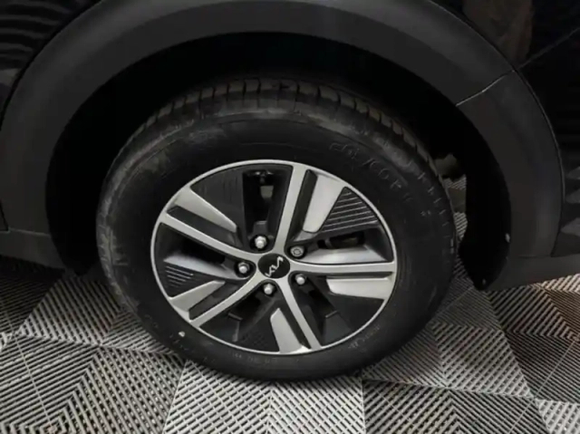 Kia Niro 1.6 gdi 105ch isg + plug-in 60.5ch active dct6 5cv — photo 15