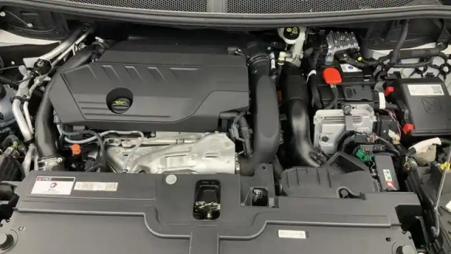 Opel Grandland hybrid 225 ch bva8 gs — photo 7
