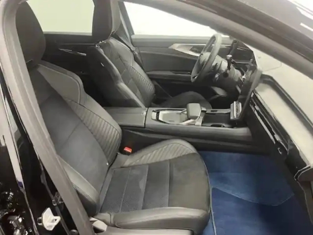 Renault Rafale hyper hybrid e-tech 300 ch 4x4 — photo 5