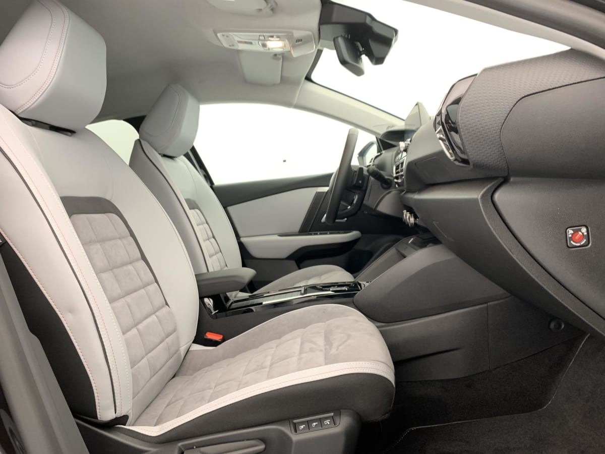 Citroën C4 — photo 9