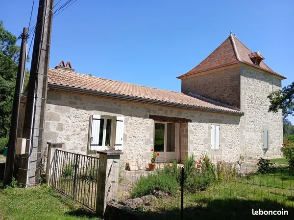 Maison de caractère a louer