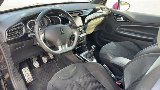 DS DS3 CABRIOLET THP 155 - Sport Chic – 2014 – 123785 km – Essence – Boîte Manuelle — photo 16