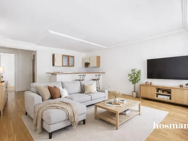 Ravissant 2 pièces de 46 m² - Calme et DPE D - Profession libérale - Carré Vauban - Paris 7ème