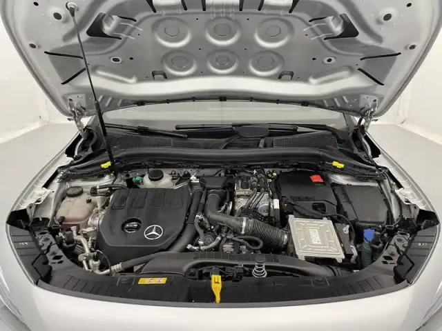 Mercedes Gla 250 e 8g-dct — photo 20