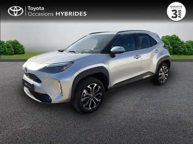 Toyota Yaris cross 116h design mc24