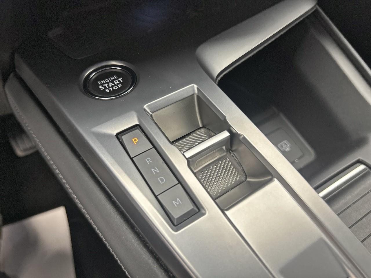Peugeot 308 sw puretech 130ch s&s eat8 allure pack — photo 18