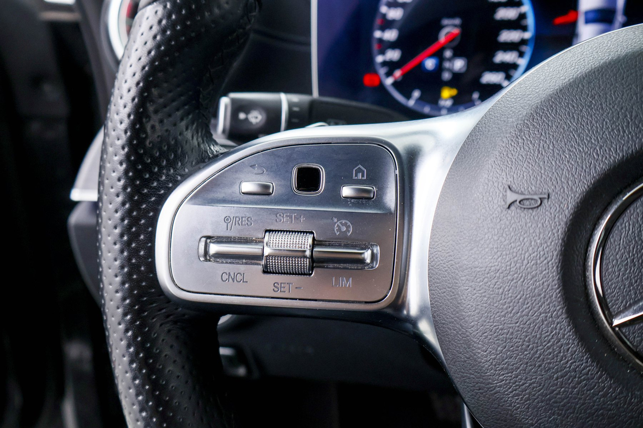 Mercedes CLS — photo 20