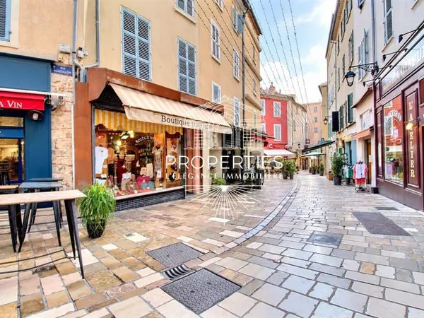 Boutique 130 m²