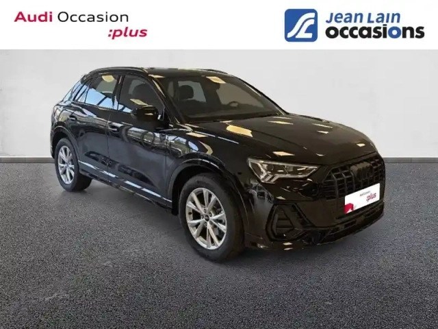 Audi Q3 35 tfsi 150 ch s tronic 7 — photo 3