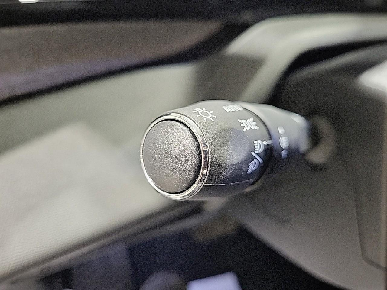 Peugeot 308 hybrid 145 e-dcs6 allure — photo 20