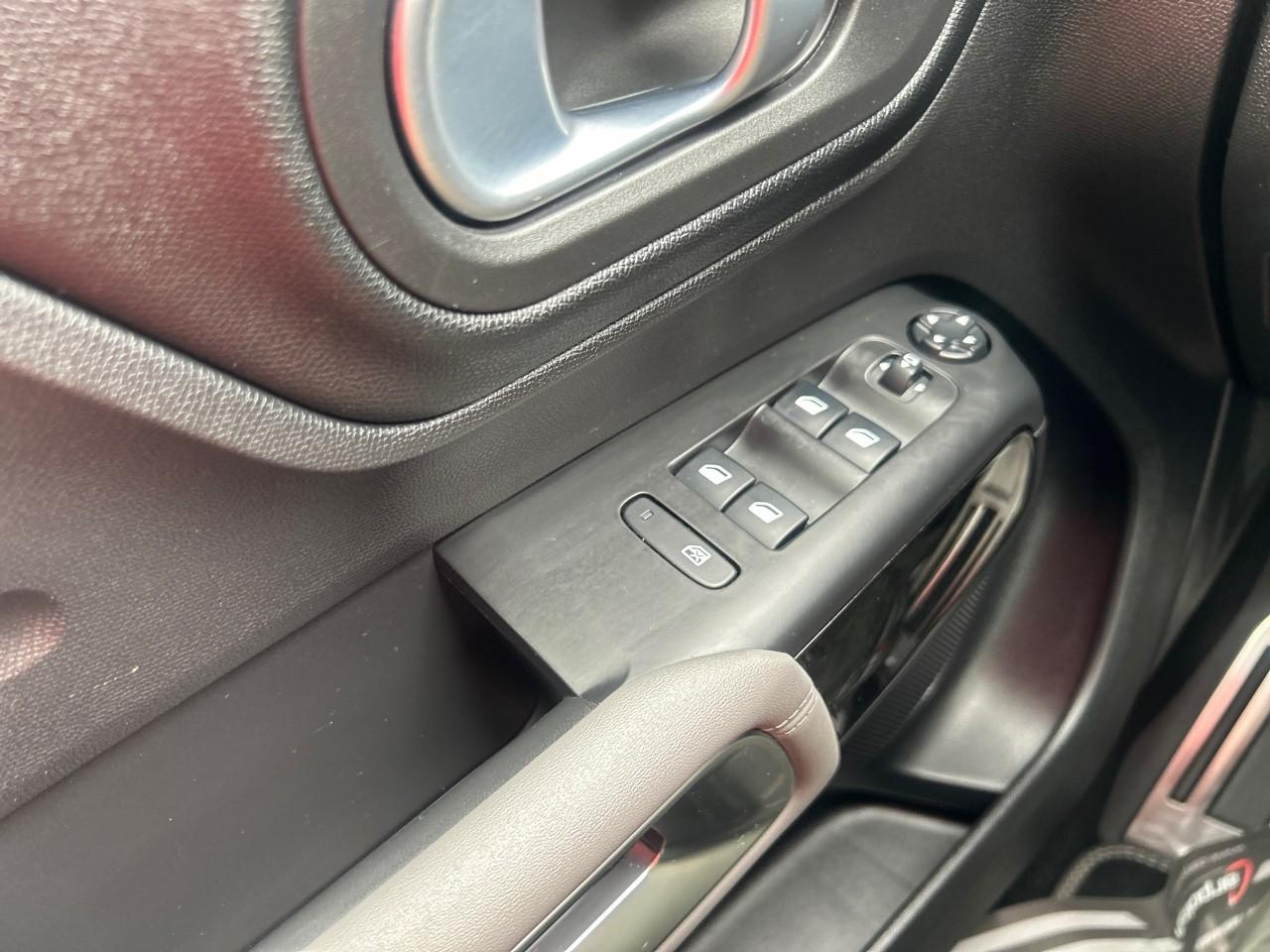 Citroën C5 Aircross bluehdi 130ch s&s shine eat8 e6.d — photo 19