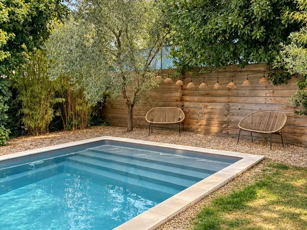 Vends maison avec piscine