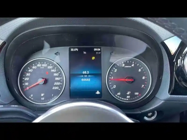 Mercedes Cla sse t 180 style — photo 13