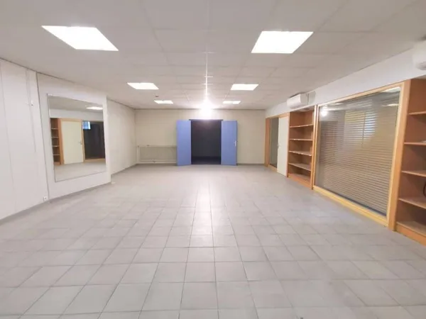 Bureaux 1 pièce 100 m²