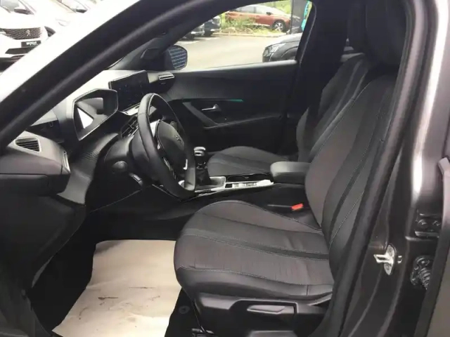 Peugeot 2008 puretech 130 s&amp;s bvm6 — photo 39