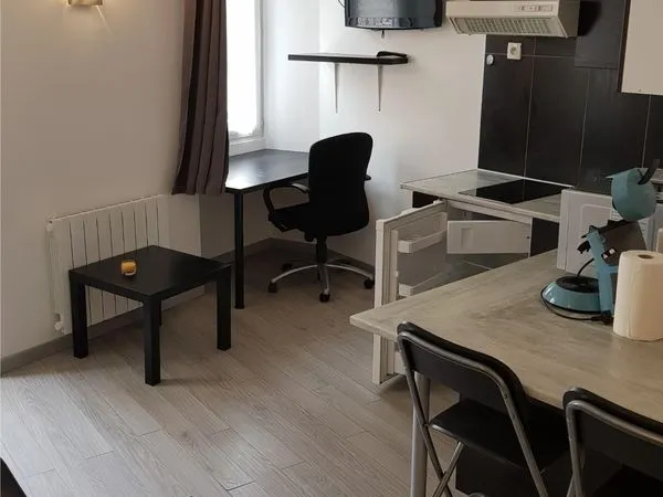 Location T2 25M2 MEUBLE centre ville