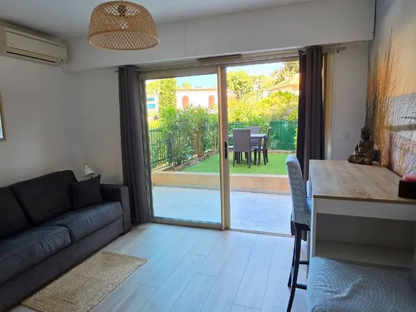 Studio avec grande terrasse de 23m2