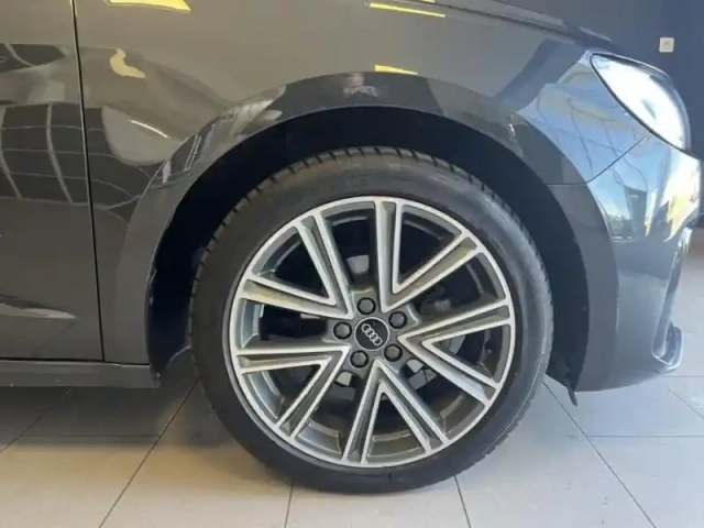 Audi A1 sportback 25 tfsi 95ch advanced — photo 9