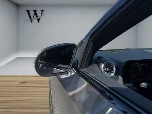 Mercedes Gla 200 d amg line — photo 10