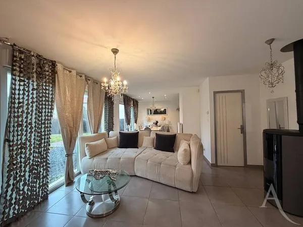 Maison de plain-pied 5 pièces 90 m²