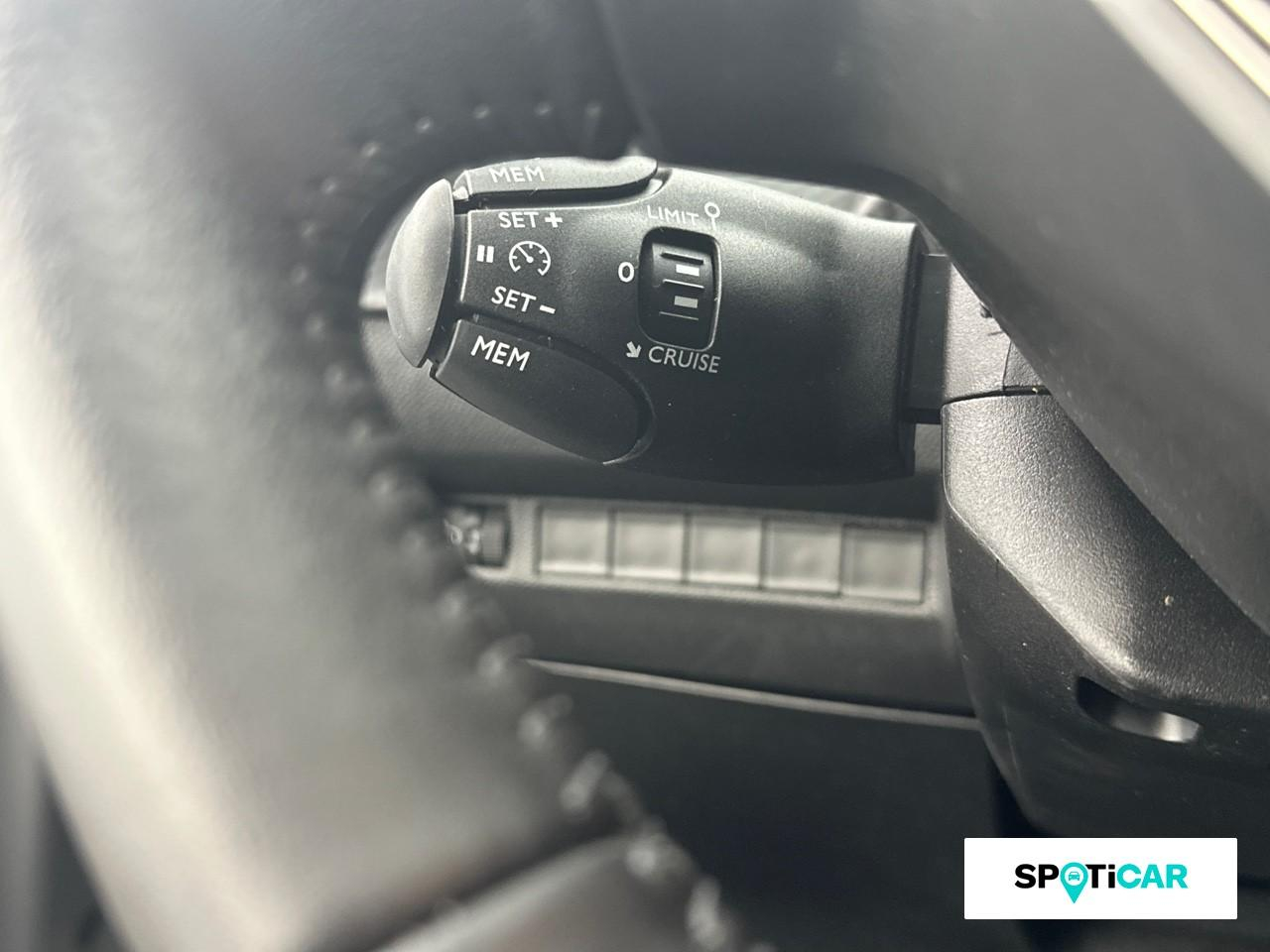 Peugeot 208 1.2 100ch s&s style — photo 18