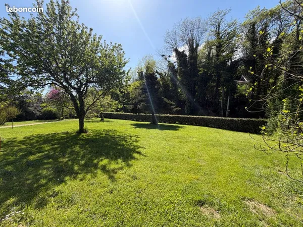 Terrain 737 m² Belley