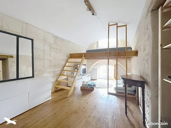 Studio 1 pièce 22 m²