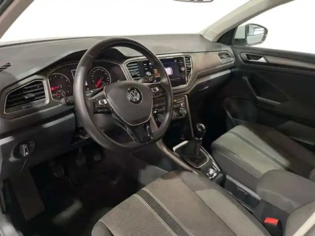 Volkswagen T-Roc 1.0 tsi 115 start/stop bvm6 lounge business — photo 9