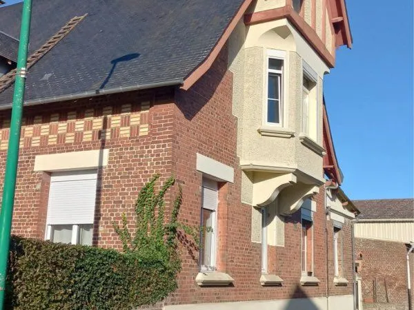 Maison atypique à Etreillers