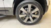 Land-Rover Defender 110 2.0 P300e PHEV X-Dynamic HSE — photo 20