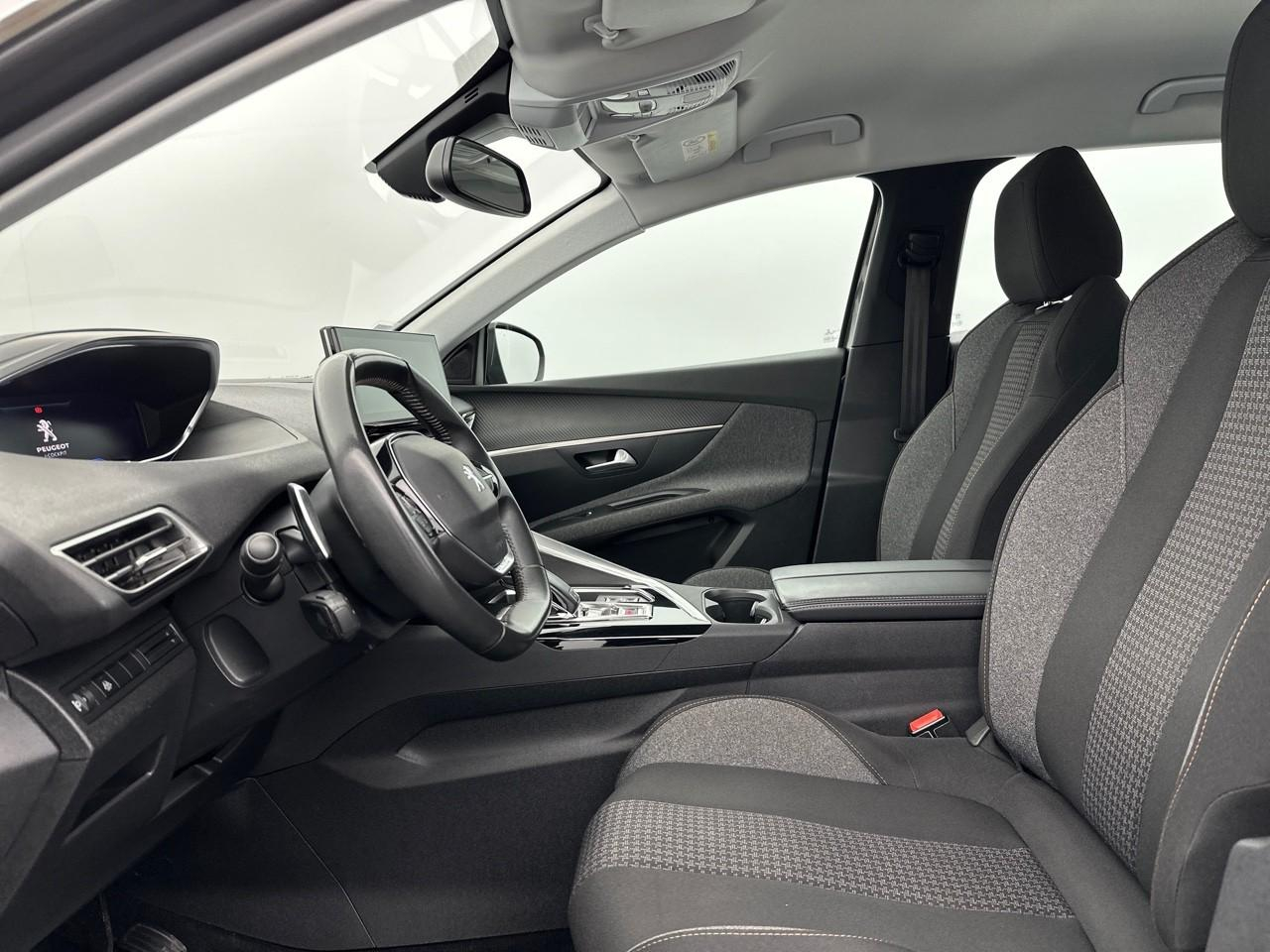 Peugeot 3008 puretech 130ch s&s eat8 active pack — photo 10