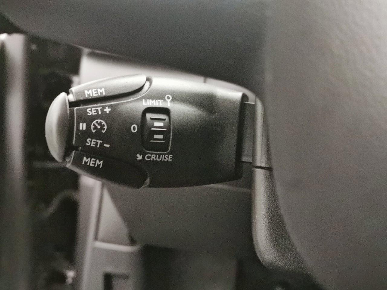 Citroën C3 puretech 110 s&s eat6 shine — photo 19