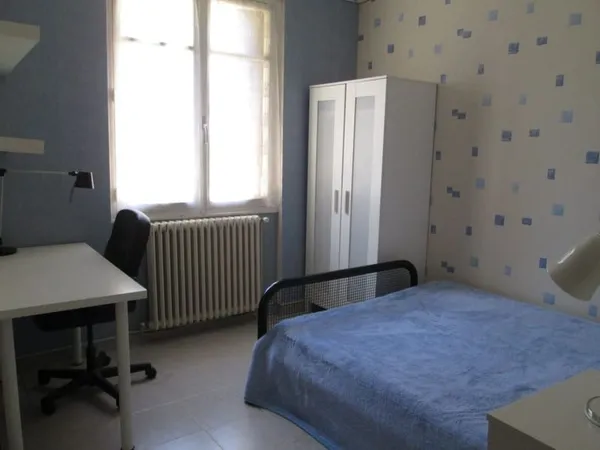 Chambre de 11m2 à louer sur Marseille 15