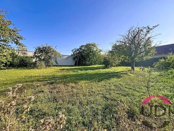Terrain constructible 323 m²