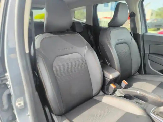 Dacia Duster 1.3 tce 150ch fap extreme 4x2 edc — photo 13