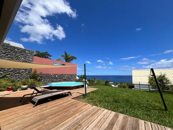 Maison Saint Gilles Les Bains 7 pièce(s) 170 m2