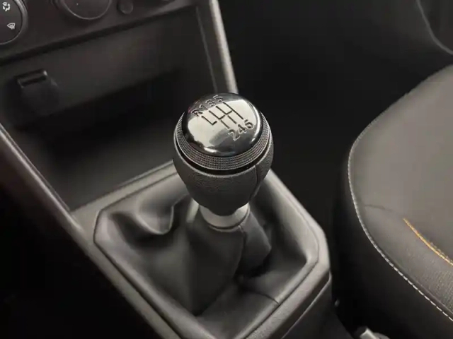 Dacia Sandero eco-g 100 — photo 22