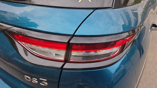 DS DS3 Crossback 1.2 PureTech 100 - So Chic – 2021 – 44655 km – Essence – Boîte Manuelle — photo 4