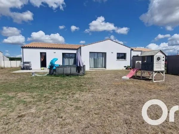 Maison À Vendre, 104m² hab., 497 m² jardin, 3 chb., gge