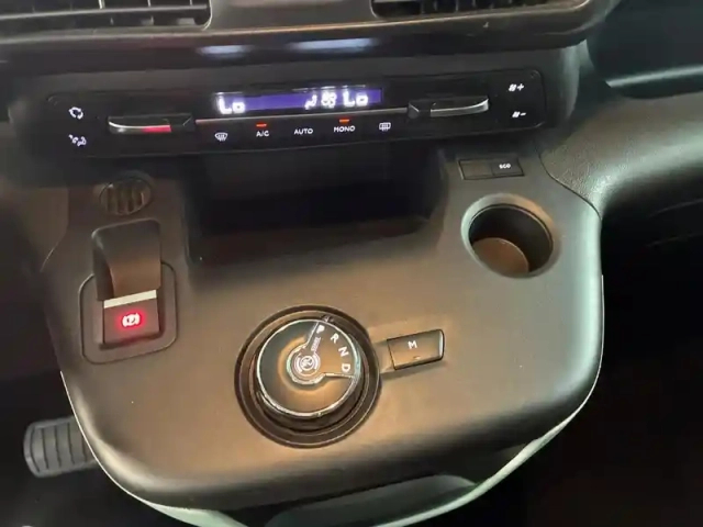 Citroën Berlingo m bluehdi 130ch s&amp;s shine eat8 113g — photo 30