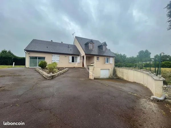 Maison 8 pièces 176 m²