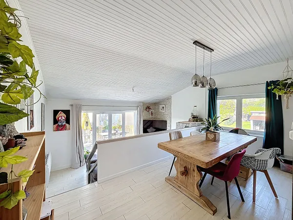Appartement 3 pièce(s) avec terrasse et places de parking, Meximieux, au calme et dans une petite ré