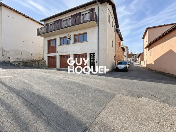 Atelier et habitation possible, 210m2 environ - 71570 ROMANECHE THORINS