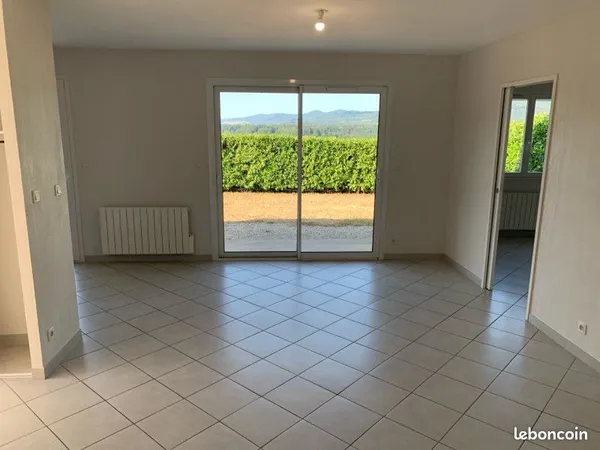 Loue Maison jumelée plain-pied T4 Samognat