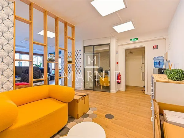 Bureaux 225 m²