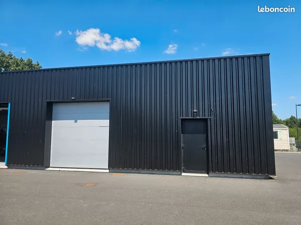 Local 115 m² LES LUCS SUR BOULOGNE
