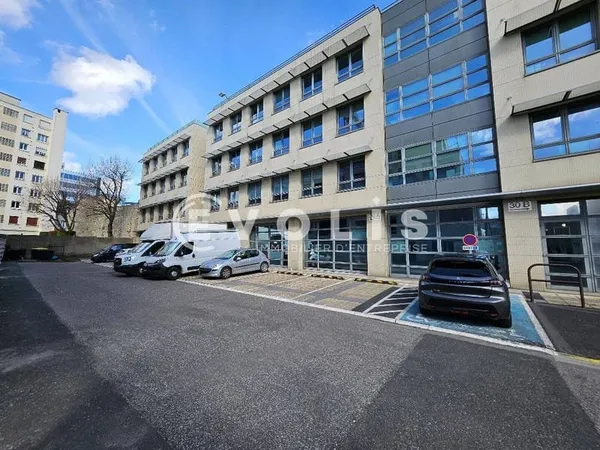 Bureaux 213 m²