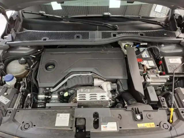 Peugeot 208 hybrid 110 e-dcs6 — photo 27
