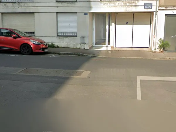 Loue parking - 14 m2, Nantes (44)