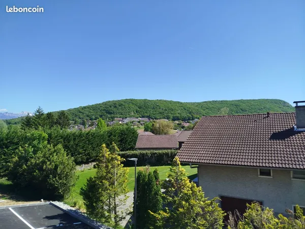 Bureaux 126 m² Sillingy